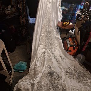 Imperial Wedding Gown, size 8